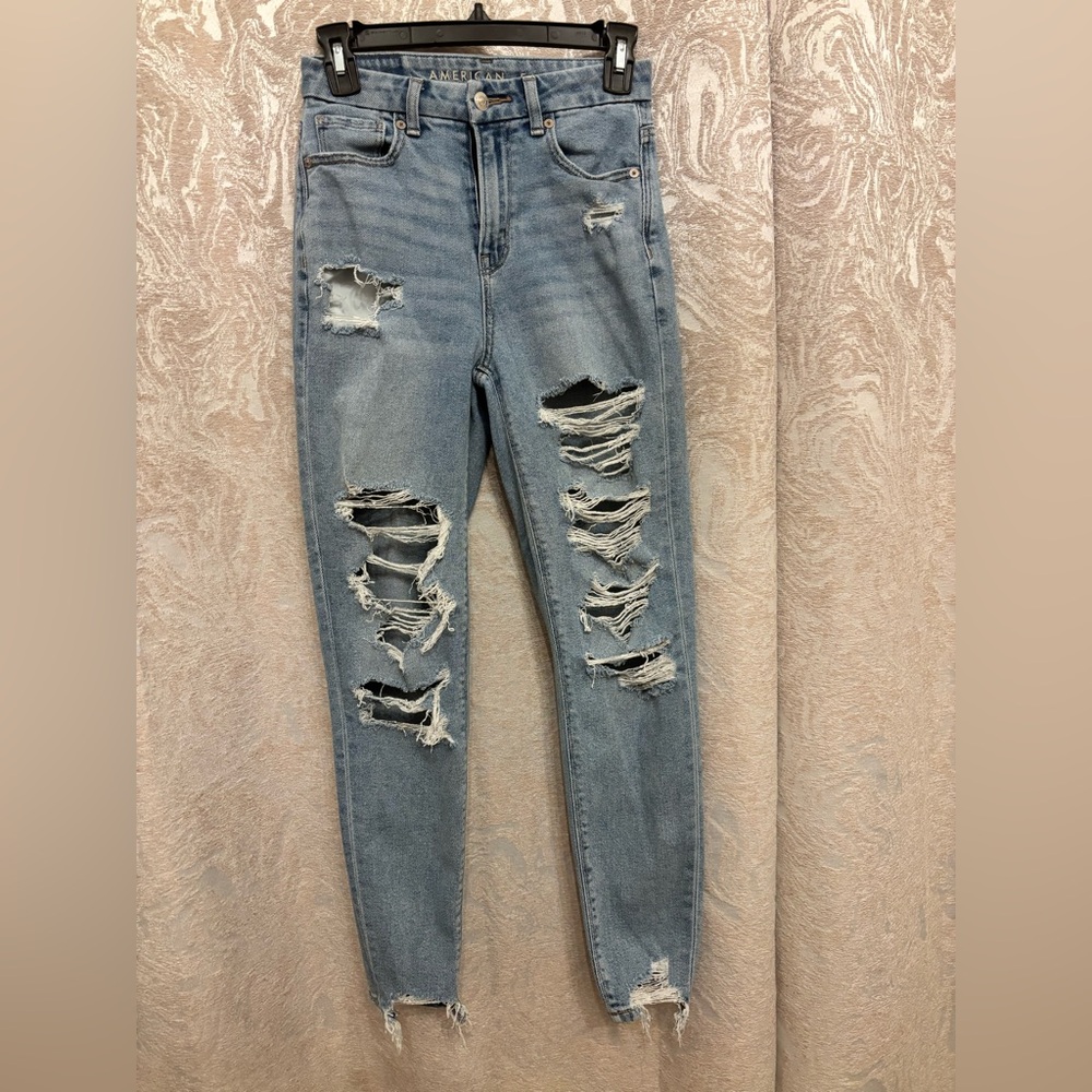 American eagle High–Wasted Curvy Mom Jeans | Size 00 | 27” Inseam